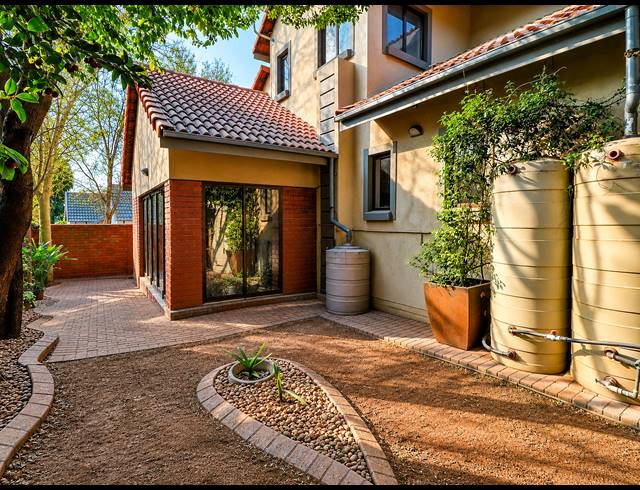 3 BEDROOM FREEHOLD FOR SALE IN BROOKLANDS LIFESTYLE ESTATE